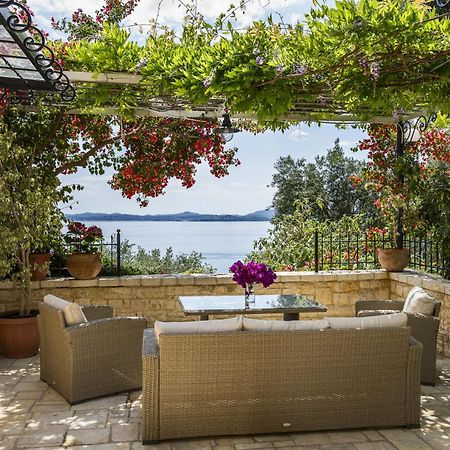 Вілла Tatiana Seaview House By Konnect, Nisaki Nisaki  Екстер'єр фото